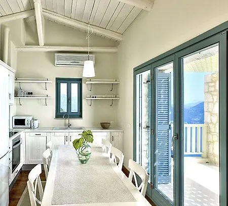 Urania Luxury Pondi