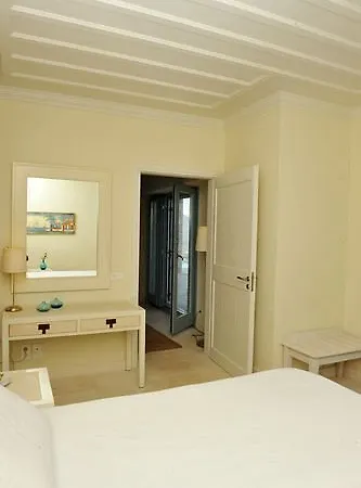 Urania Luxury Villa